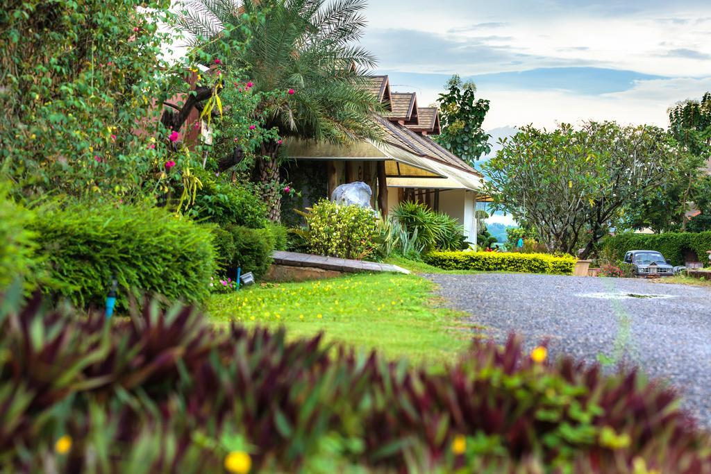 Phukumhom Khao Yai Hotel Wangkata Exterior foto