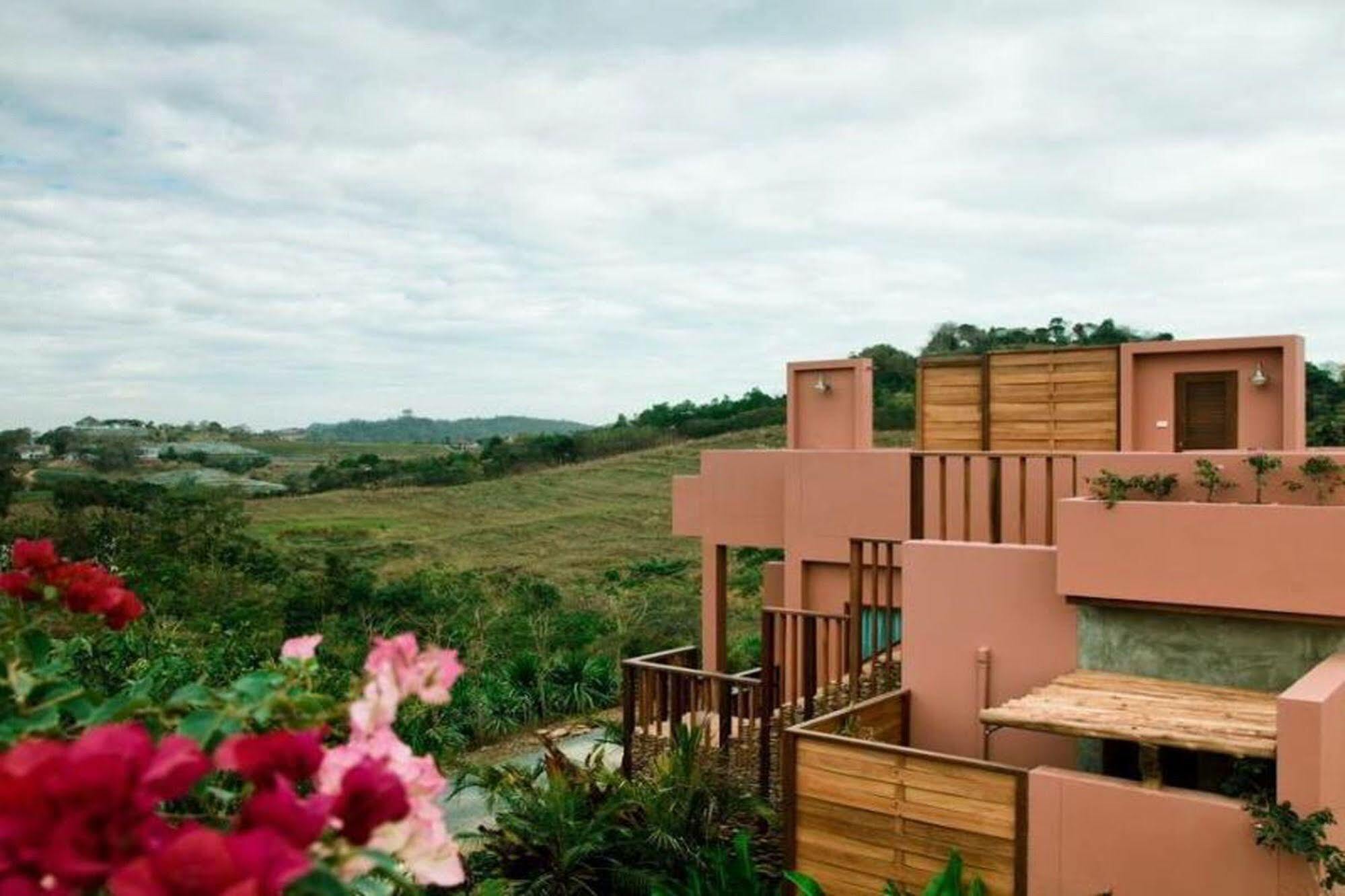 Phukumhom Khao Yai Hotel Wangkata Exterior foto