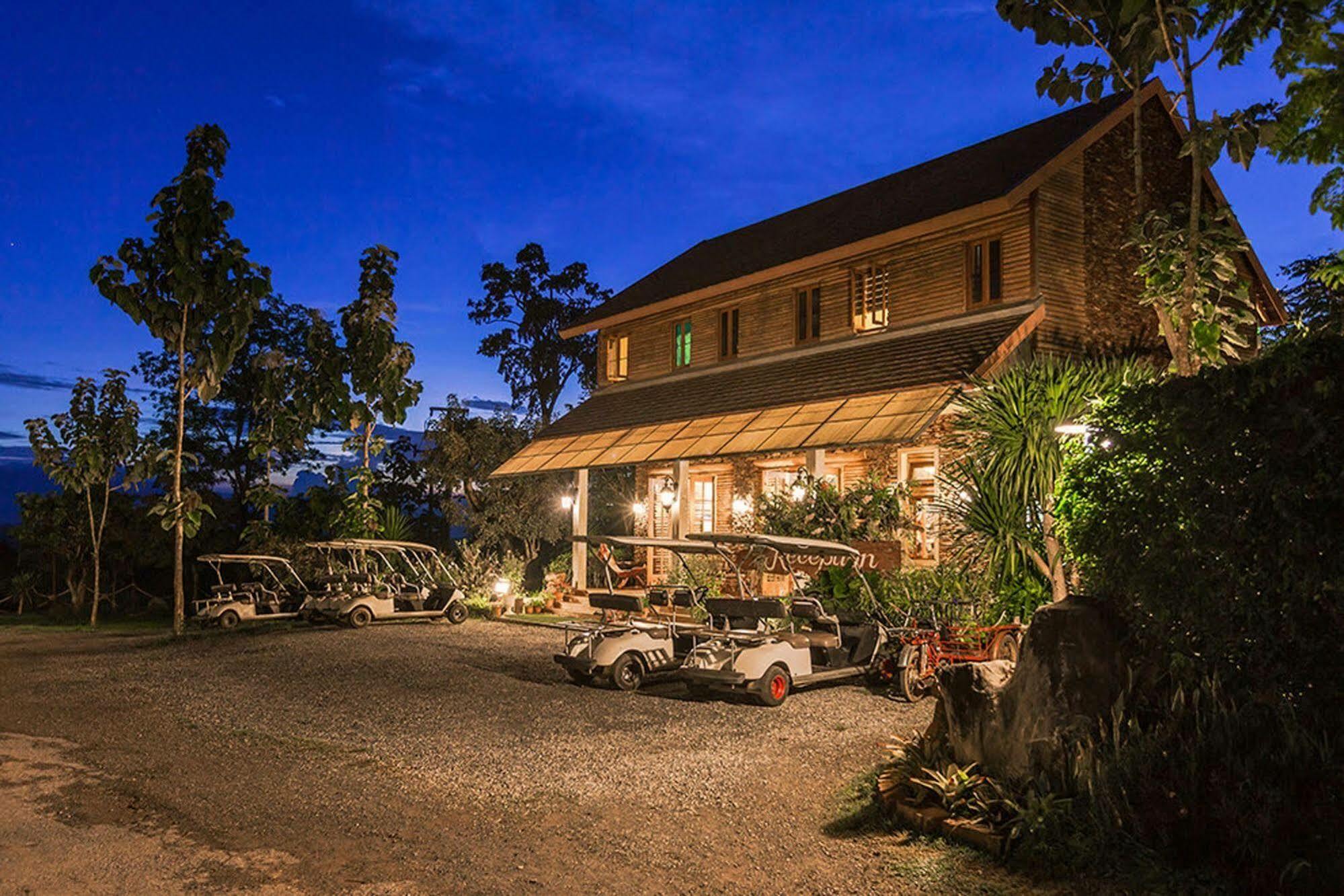Phukumhom Khao Yai Hotel Wangkata Exterior foto